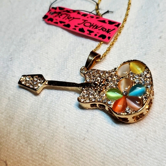 NWTO Betsey Johnson Guitar - Picture 2 of 6